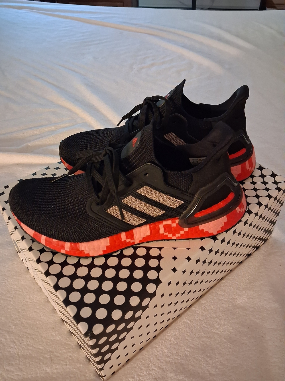 adidas Originals Men's Black Knit Running Shoes with Red Accent